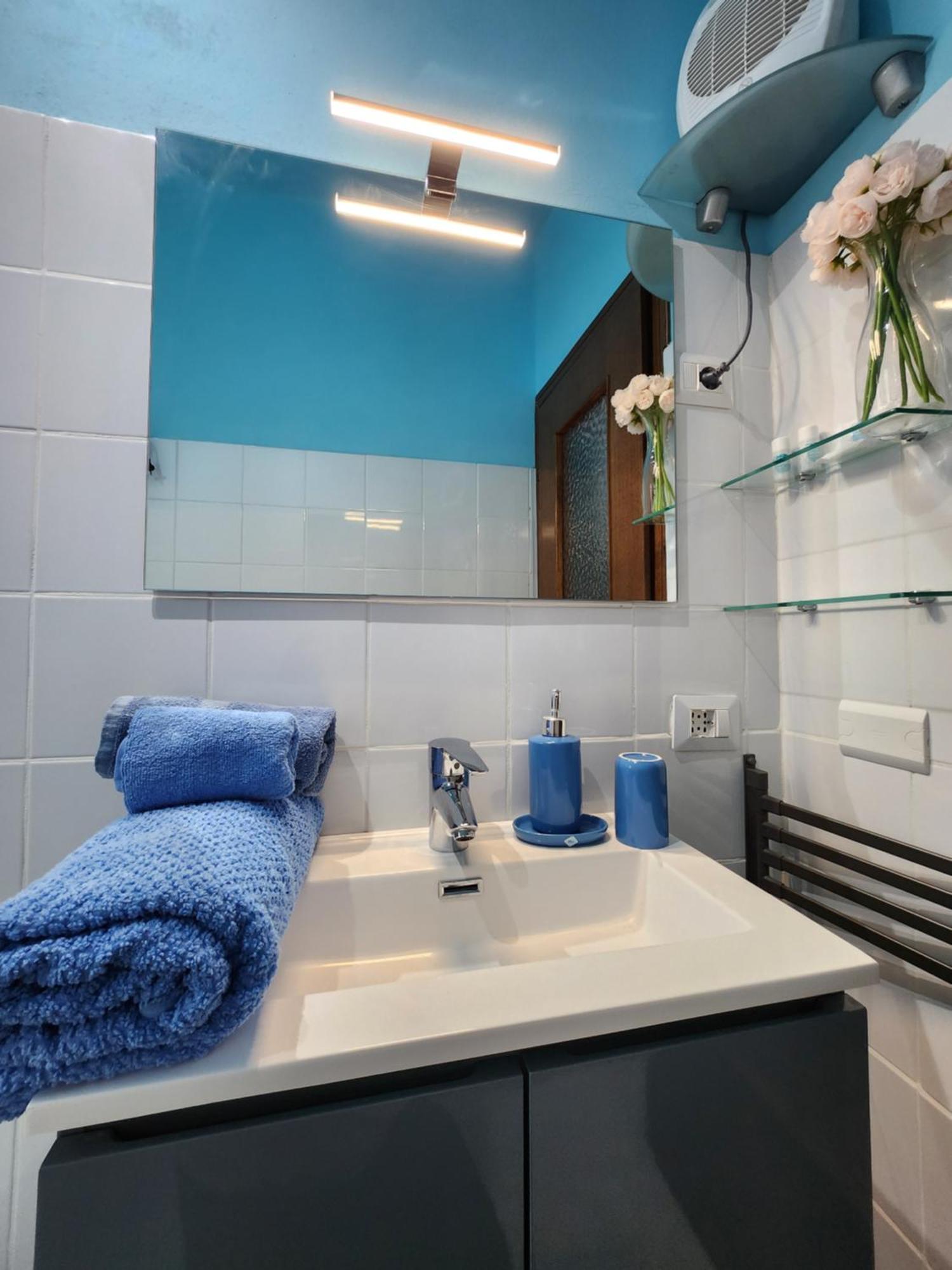 Laura'S Cottage With Lake View, Detached, 5 Kilometers From Varenna 列尔纳 外观 照片