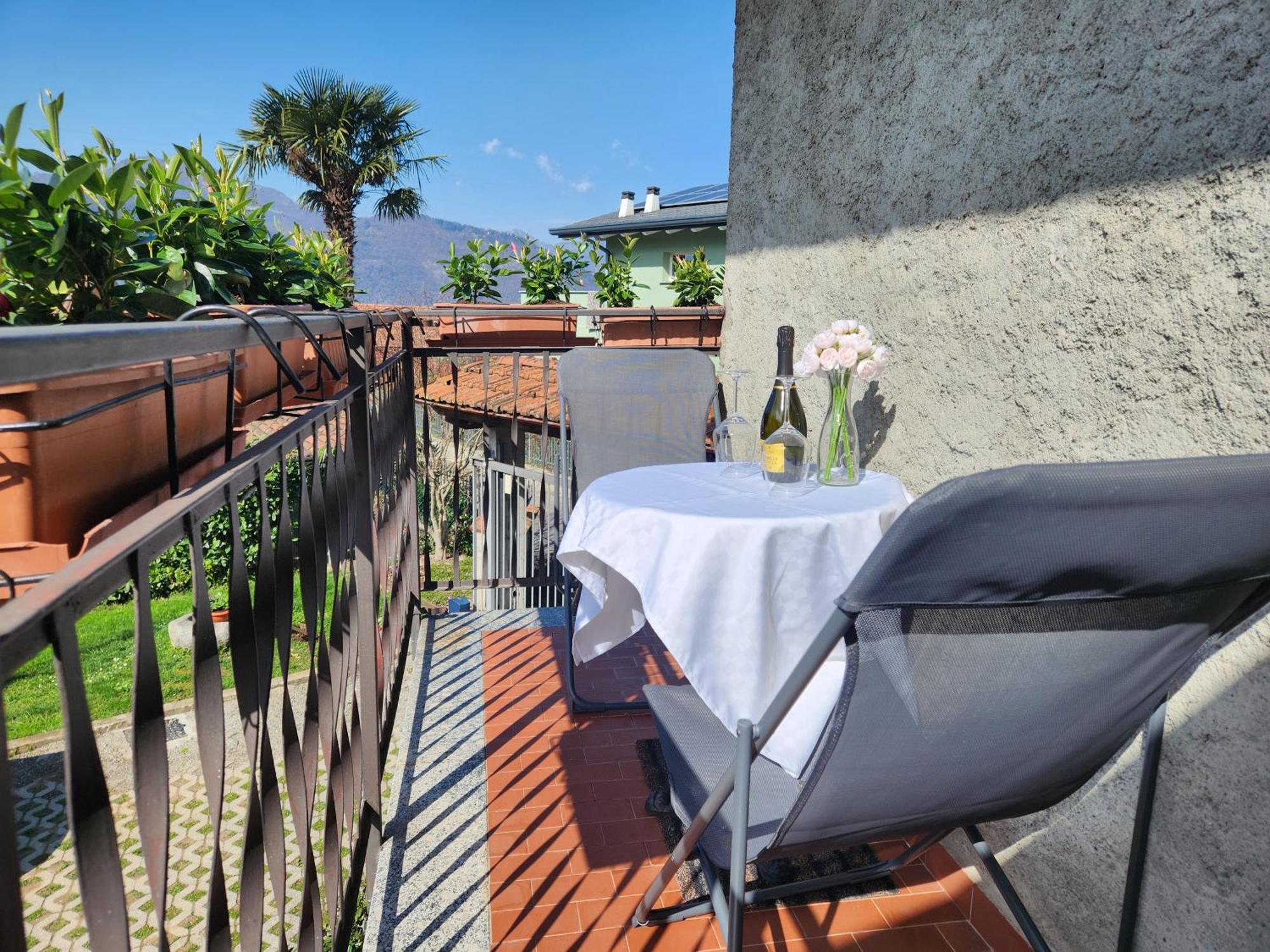 Laura'S Cottage With Lake View, Detached, 5 Kilometers From Varenna 列尔纳 外观 照片