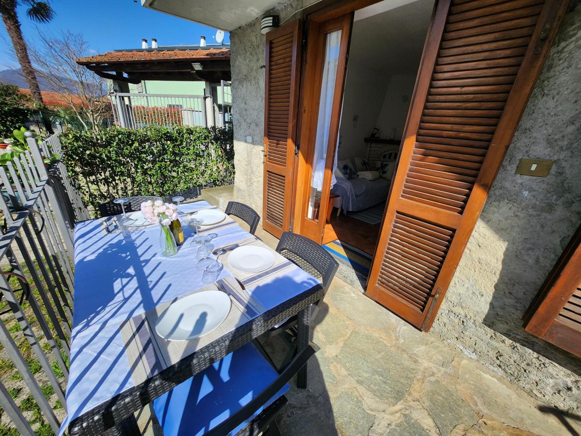 Laura'S Cottage With Lake View, Detached, 5 Kilometers From Varenna 列尔纳 外观 照片